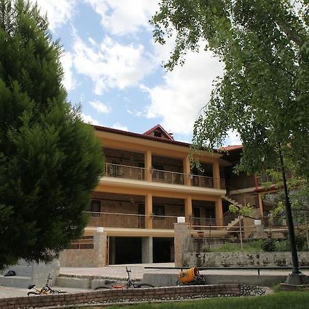 Xenonas Platia Apartment Loutraki  Ngoại thất bức ảnh
