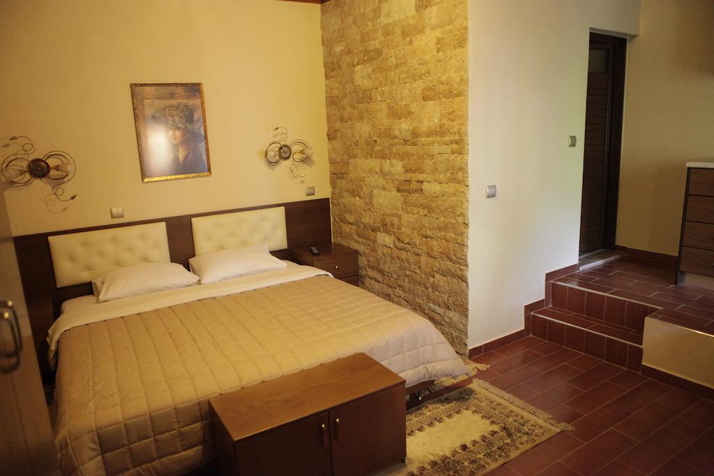 Xenonas Platia Apartment Loutraki  Phòng bức ảnh